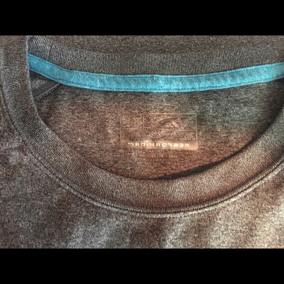 Performance top - Picture 2 of 2